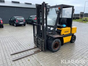 Komatsu XR20/4A-1 kaasukäyttöinen trukki