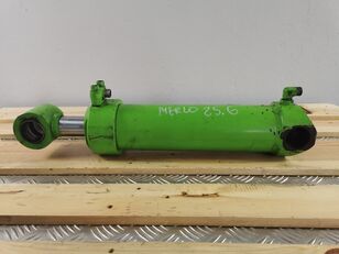 kurottaja poziomowania łyżki Merlo P 25.6 Top hydraulisylinteri